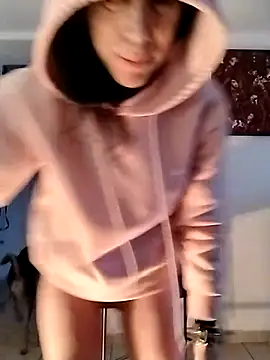 freyamoret online show from January 25, 6:34 am