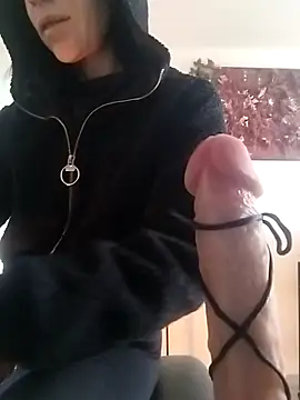 freyamoret online show from March 6, 2:40 pm