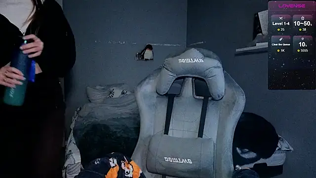 Snapshot of candy_maggie chatting on November 5, 5:24 pm candy maggie online show from November 5, 5:24 pm