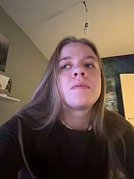 Snapshot of candy_maggie chatting on November 23, 5:02 pm candy maggie online show from November 23, 5:02 pm