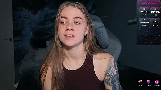 Snapshot of candy_maggie chatting on November 29, 6:11 pm candy maggie online show from November 29, 6:11 pm