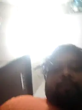 Snapshot of julywwrt chatting on February 23, 7:11 pm julywwrt online show from February 23, 7:11 pm