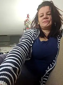 Snapshot of KristenVega chatting on January 5, 12:53 pm KristenVega online show from January 5, 12:53 pm