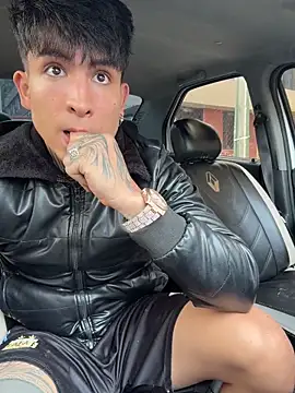 Snapshot of _Tomy08calderon chatting on November 6, 6:09 pm Tomy08calderon online show from November 6, 6:09 pm