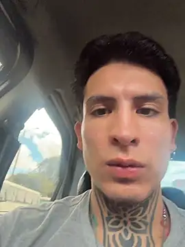  Tomy08calderon online show from February 18, 6:48 pm