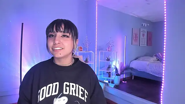 Snapshot of MaveParks_ chatting on November 4, 11:31 am MaveParks online show from November 4, 11:31 am