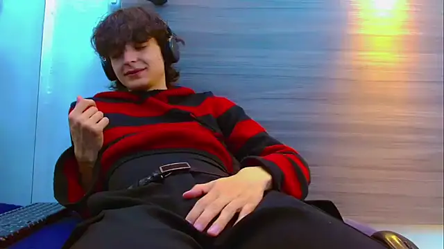 Sr BonnyEthan online show from March 16, 1:04 pm