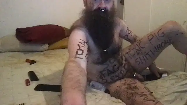 JunkieShitPig online show from March 21, 11:23 pm