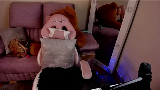 Snapshot of Elektra_Storm chatting on February 11, 11:54 pm Elektra Storm online show from February 11, 11:54 pm