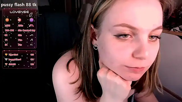 Snapshot of _wikki_ chatting on March 12, 3:07 pm wikki online show from March 12, 3:07 pm