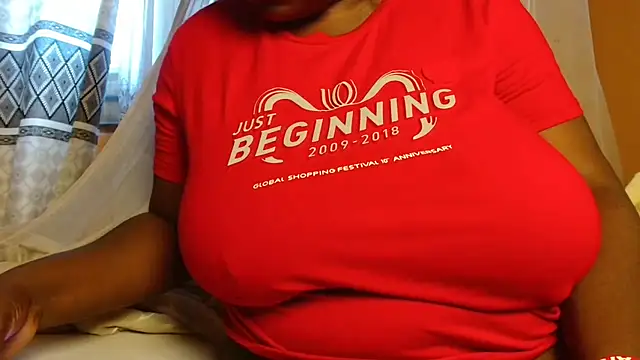 Snapshot of titi_fiesta chatting on November 26, 7:42 am titi fiesta online show from November 26, 7:42 am