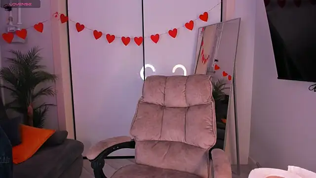 helen ramsay online show from April 13, 3:06 pm