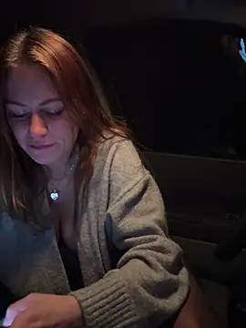 selenaluvv online show from February 2, 7:57 pm