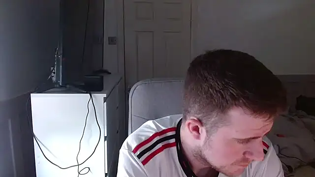 maxy49 online show from April 20, 1:58 pm