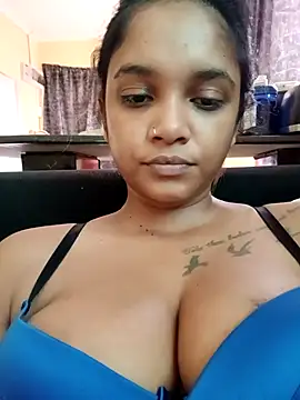 Indianqueen03 online show from November 25, 1:55 pm