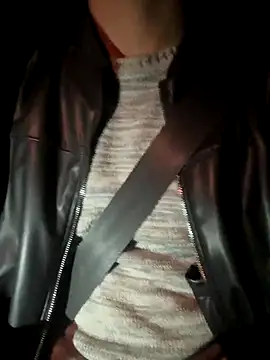 Snapshot of MuscleBoyy777 chatting on November 30, 5:17 pm MuscleBoyy777 online show from November 30, 5:17 pm