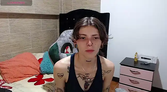 Snapshot of pretty_cristal69 chatting on December 8, 9:08 pm pretty cristal69 online show from December 8, 9:08 pm
