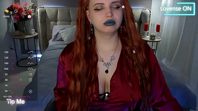 Miss Maya Mils online show from March 18, 4:04 am