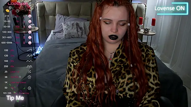 Miss Maya Mils online show from March 19, 7:18 am