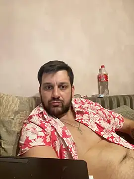 Snapshot of MaeltraJoy chatting on December 6, 9:35 pm MaeltraJoy online show from December 6, 9:35 pm