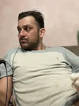 Snapshot of MaeltraJoy chatting on March 7, 8:11 pm MaeltraJoy online show from March 7, 8:11 pm