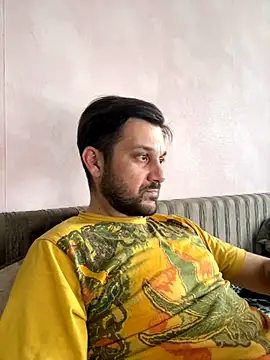 Snapshot of MaeltraJoy chatting on October 24, 10:00 am MaeltraJoy online show from October 24, 10:00 am