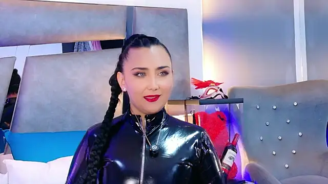 Snapshot of Evangeline_Taylorr chatting on October 24, 6:26 pm Evangeline Taylorr online show from October 24, 6:26 pm