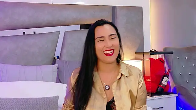 Snapshot of Evangeline_Taylorr chatting on November 11, 7:25 pm Evangeline Taylorr online show from November 11, 7:25 pm