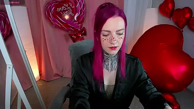 Roxy      online show from February 14, 8:48 pm