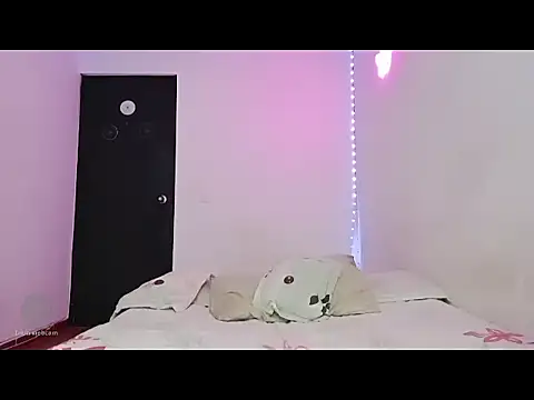 Snapshot of lucydreamm chatting on September 27, 11:32 pm lucydreamm online show from September 27, 11:32 pm