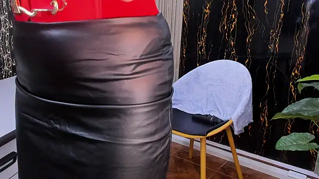 Snapshot of MissEscarleth chatting on January 31, 2:26 am MissEscarleth online show from January 31, 2:26 am