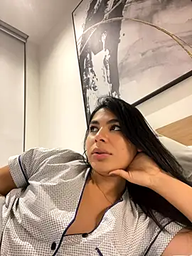 IsabelleFoxx  online show from November 12, 4:35 am