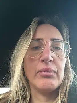 Snapshot of casalinga88 chatting on February 28, 3:04 pm casalinga88 online show from February 28, 3:04 pm