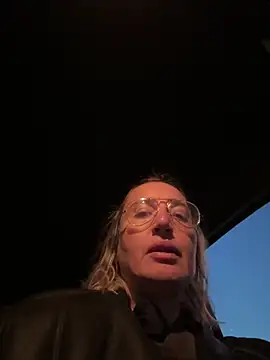 Snapshot of casalinga88 chatting on March 6, 5:33 pm casalinga88 online show from March 6, 5:33 pm