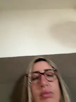 Snapshot of casalinga88 chatting on March 9, 11:25 am casalinga88 online show from March 9, 11:25 am