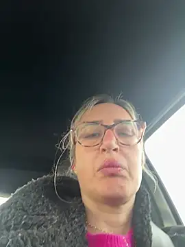 Snapshot of casalinga88 chatting on March 15, 2:23 pm casalinga88 online show from March 15, 2:23 pm