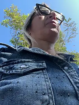 Snapshot of casalinga88 chatting on September 15, 11:10 am casalinga88 online show from September 15, 11:10 am