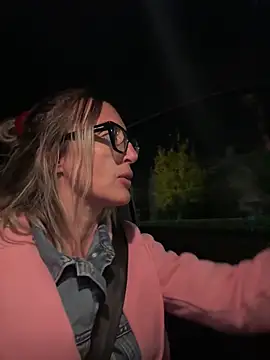 Snapshot of casalinga88 chatting on October 27, 7:18 pm casalinga88 online show from October 27, 7:18 pm