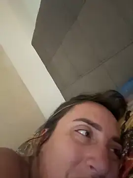 Snapshot of casalinga88 chatting on November 5, 6:35 am casalinga88 online show from November 5, 6:35 am