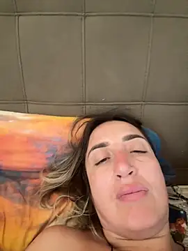 Snapshot of casalinga88 chatting on November 29, 7:55 am casalinga88 online show from November 29, 7:55 am