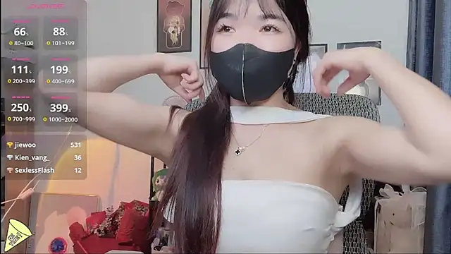 Snapshot of Berrysweet_68 chatting on March 6, 5:33 pm Berrysweet 68 online show from March 6, 5:33 pm