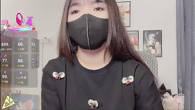 Snapshot of Berrysweet_68 chatting on March 18, 6:46 am Berrysweet 68 online show from March 18, 6:46 am