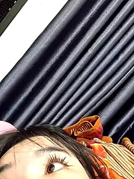 Snapshot of Berrysweet_68 chatting on March 21, 2:18 pm Berrysweet 68 online show from March 21, 2:18 pm