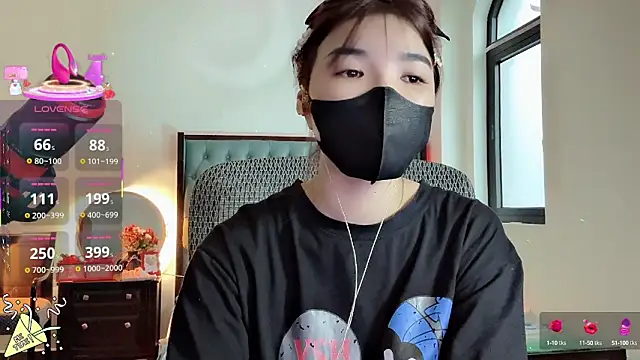 Snapshot of Berrysweet_68 chatting on September 30, 8:08 am Berrysweet 68 online show from September 30, 8:08 am