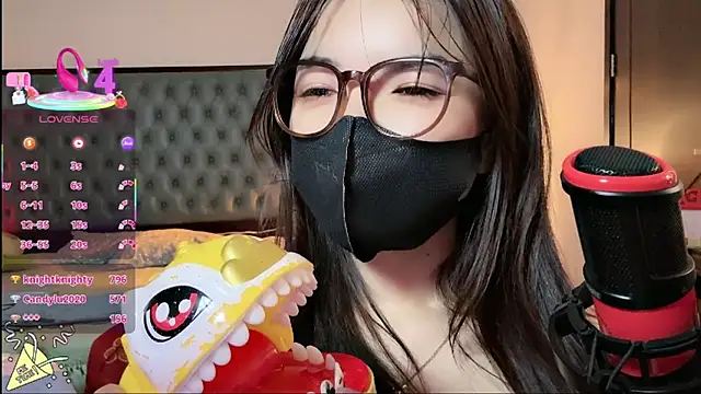 Snapshot of Berrysweet_68 chatting on October 10, 6:40 pm Berrysweet 68 online show from October 10, 6:40 pm