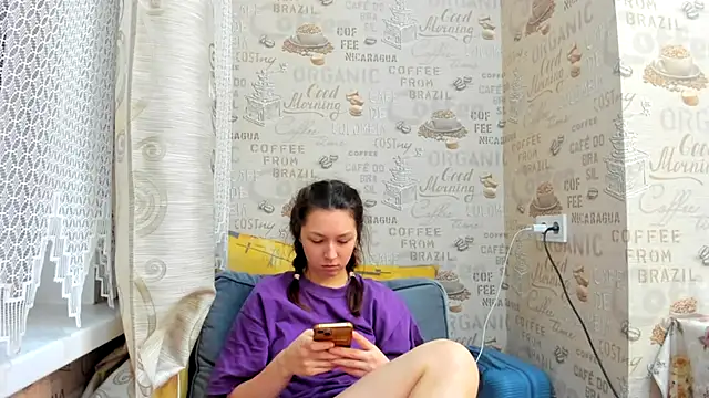 Snapshot of Adela_Vetta chatting on February 21, 5:09 pm Adela Vetta online show from February 21, 5:09 pm