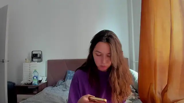 Snapshot of Adela_Vetta chatting on October 15, 11:10 am Adela Vetta online show from October 15, 11:10 am