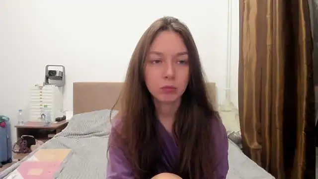 Snapshot of Adela_Vetta chatting on November 10, 4:17 pm Adela Vetta online show from November 10, 4:17 pm