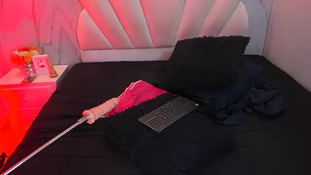 Snapshot of Sheryl_Hamilton chatting on February 22, 7:01 am Sheryl Hamilton online show from February 22, 7:01 am