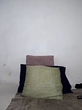 Snapshot of Curvy_sluty chatting on September 11, 9:31 am Curvy sluty online show from September 11, 9:31 am